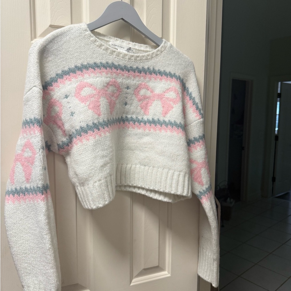 Cozy Pink and White Sweater - Altered State